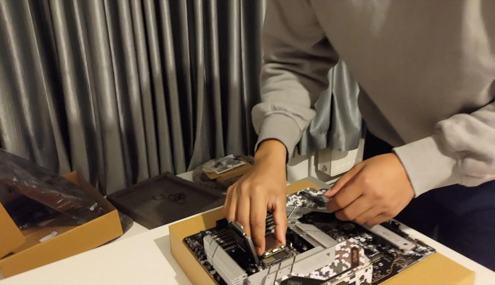 Installing CPU